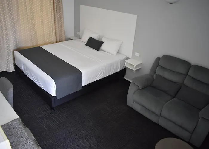 Riviana Motel