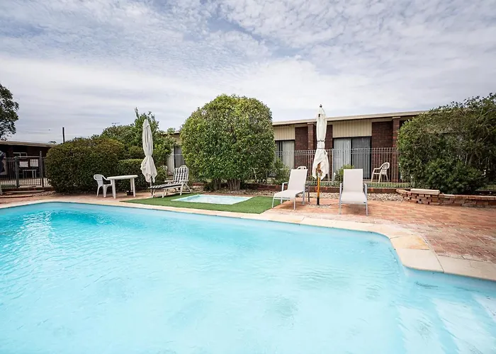 Riviana Motel
